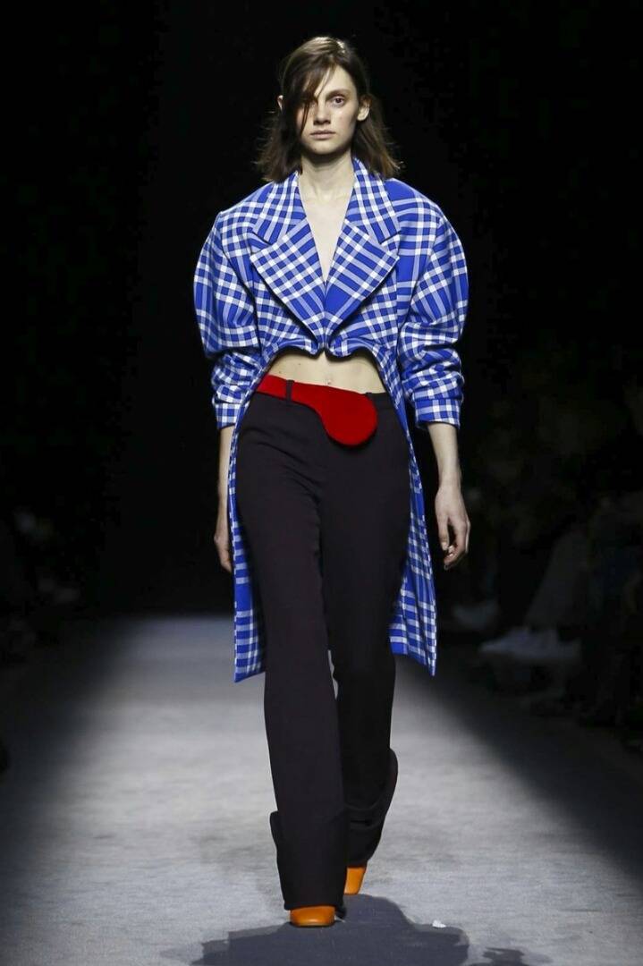 Jacquemus 쟈크뮈스 2016 FallWinter RTW Milan | 인스티즈
