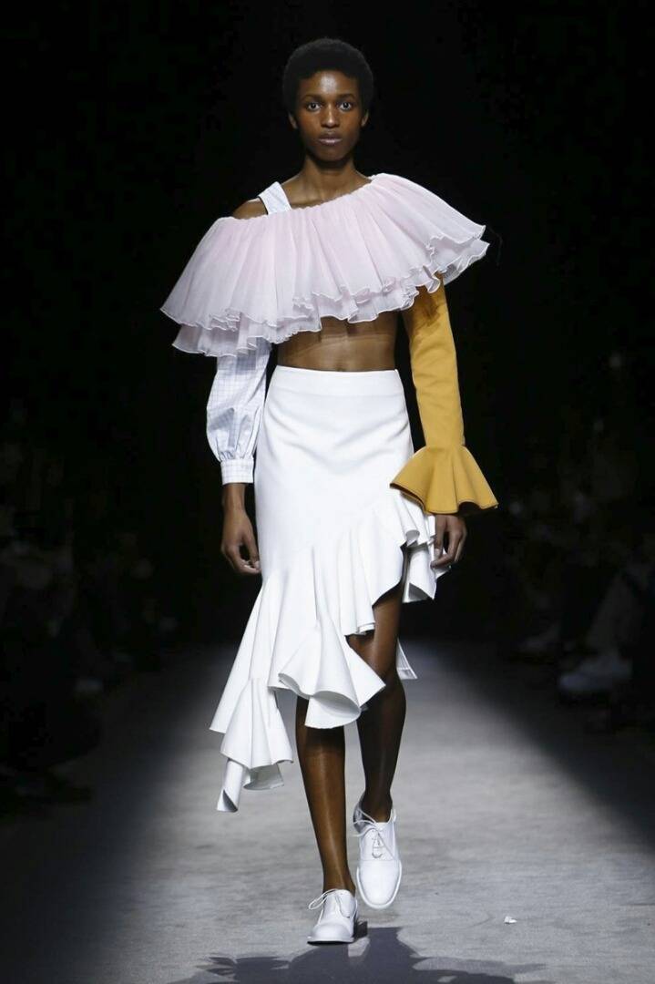 Jacquemus 쟈크뮈스 2016 FallWinter RTW Milan | 인스티즈