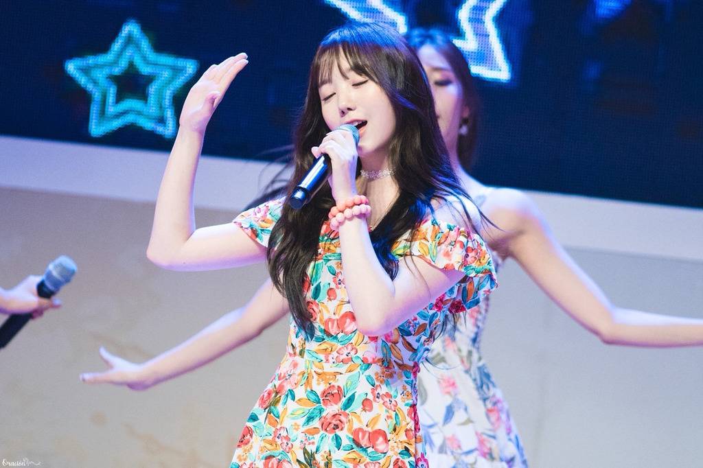 [러블리즈] 비가 처량하게 내려서 케이 | 인스티즈