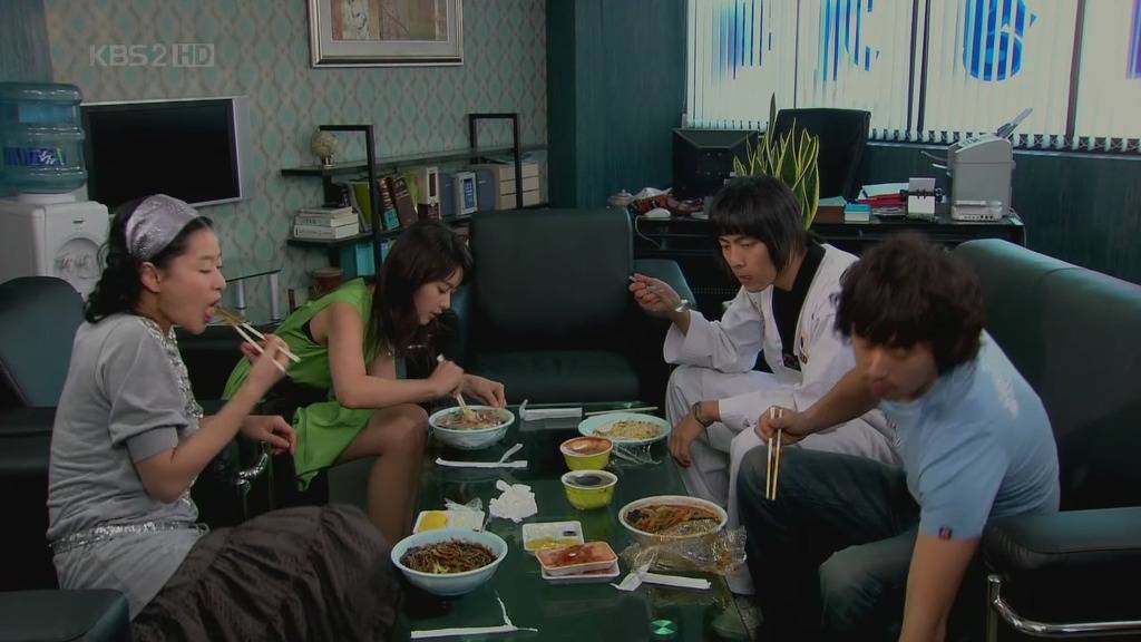 [얼렁뚱땅흥신소] 유독 중국음식 먹방이 많이 나오는 드라마 | 인스티즈