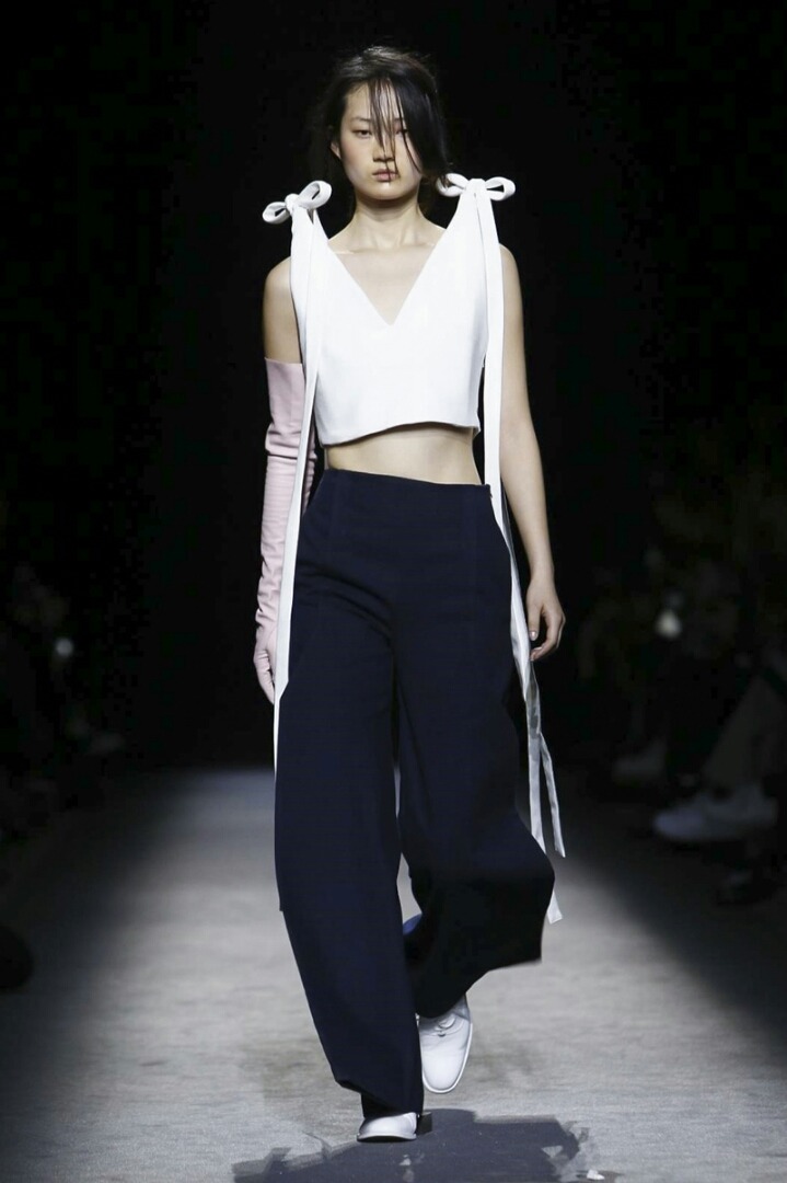 Jacquemus 쟈크뮈스 2016 FallWinter RTW Milan | 인스티즈