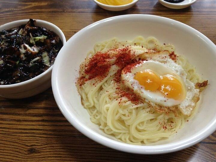 은근히 느끼해서 싫어하는 사람도 많은 음식.jpg | 인스티즈