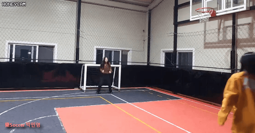 블랙핑크 지수의 킥 수준.gif (With 제니) | 인스티즈