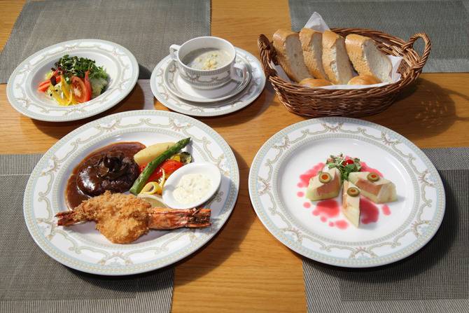 1년 동안 양식만 먹고 설현이랑 사귀기 vs 그냥 살기 | 인스티즈