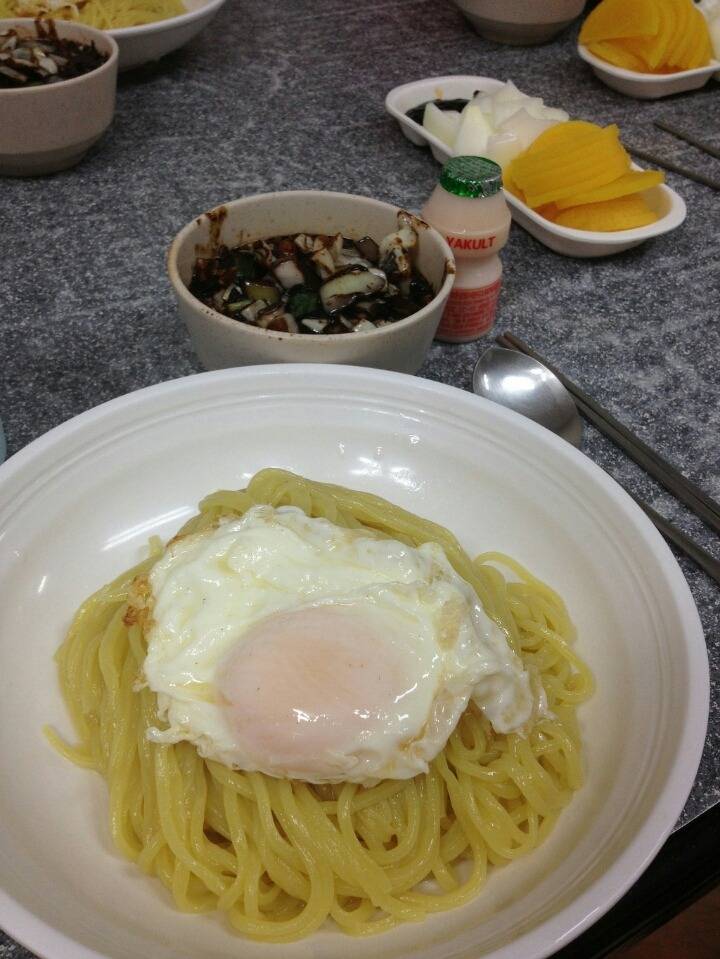 은근히 느끼해서 싫어하는 사람도 많은 음식.jpg | 인스티즈