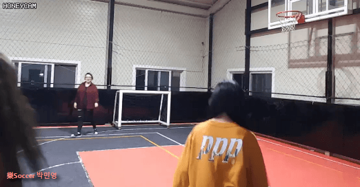 블랙핑크 지수의 킥 수준.gif (With 제니) | 인스티즈