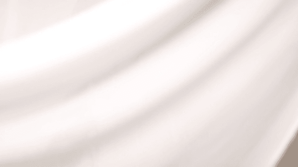 아이즈원 김민주 화장품 광고.gif | 인스티즈