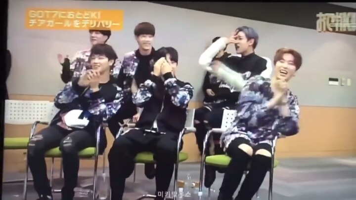 데뷔 이후 최고의 위기를 맞은 갓세븐.jyp | 인스티즈