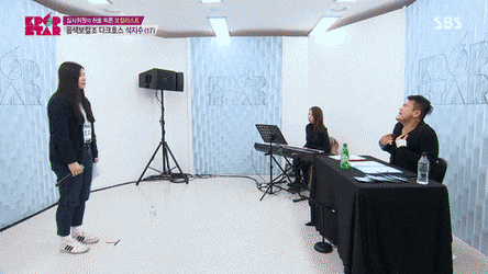 웃음 참기 레전드.gif | 인스티즈