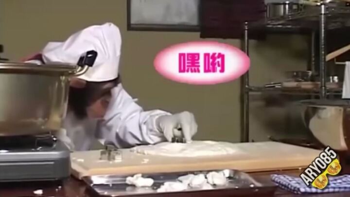 요리하는 침팬치 | 인스티즈