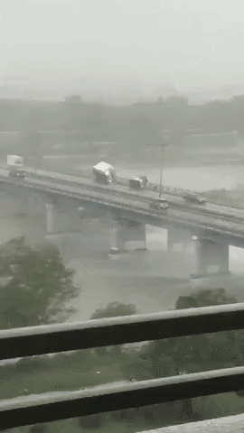 일본 상륙한 태풍 제비의 위력 | 인스티즈