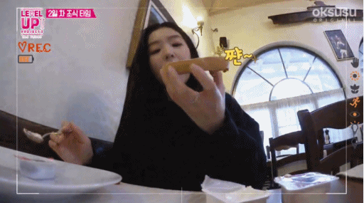 [레드벨벳] 레벨업 보면서 게임하다가 만든 움짤 | 인스티즈