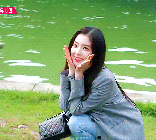 사진 찍는 아이린.gif | 인스티즈
