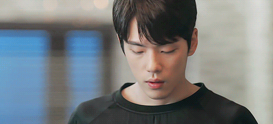 [시간] 시력 잃어가는 와중에도 여주 밥 차려주는 남주 gif | 인스티즈