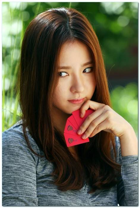 다시 봐도 웃긴 신세경 인터뷰 사진 | 인스티즈