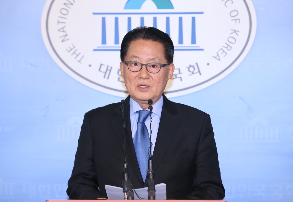 새누리당 애들도 못 까부는 할배 | 인스티즈