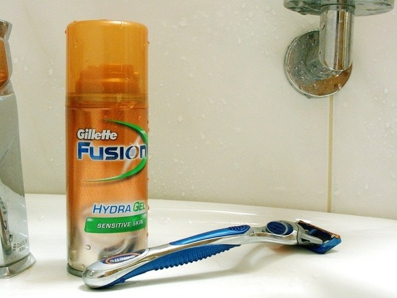 전동 면도기 vs 수동 면도기 | 인스티즈