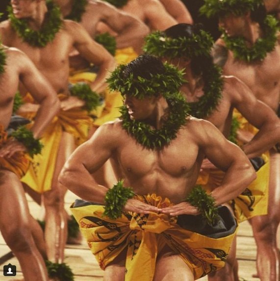  하와이에서 남성 훌라댄스가 다시 흥한다고 함 | 인스티즈