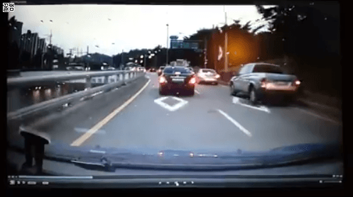 대낮에 터널지하차도로 자살시도를 하는 남성... | 인스티즈