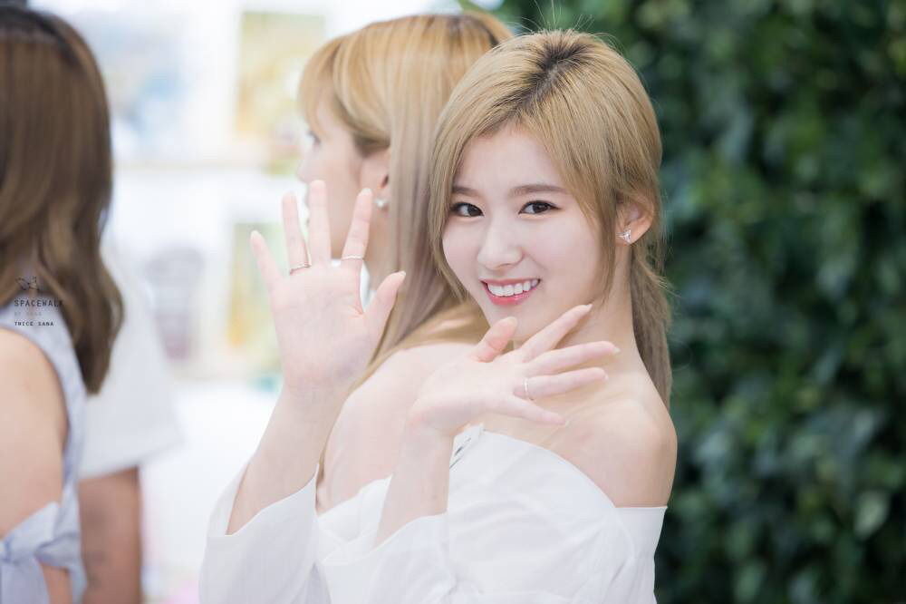 사나 이쁘게 나온 사진 | 인스티즈