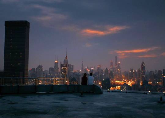  속으로 비웃었을까 | 인스티즈