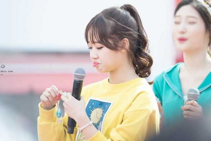 상습적으로 삐죽이는 유정이 짤 (ioi) | 인스티즈