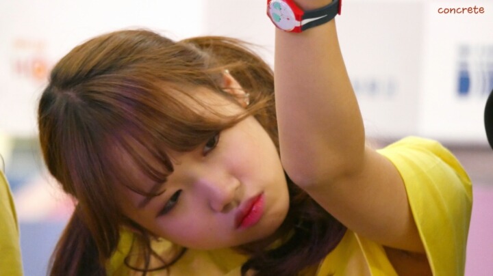 상습적으로 삐죽이는 유정이 짤 (ioi) | 인스티즈