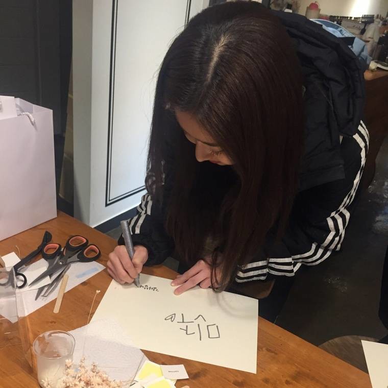 아이즈원 멤버들 싸인 | 인스티즈