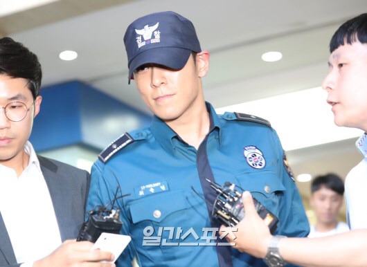 사과 한 마디 없이 도망치는 탑 | 인스티즈