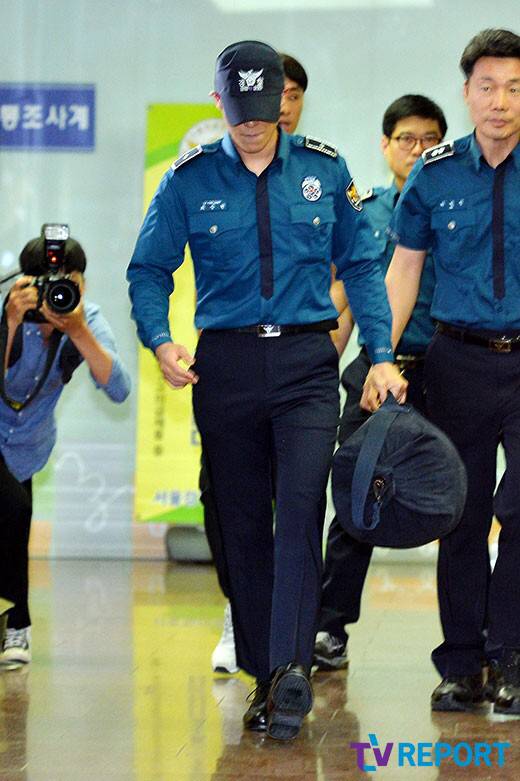 사과 한 마디 없이 도망치는 탑 | 인스티즈