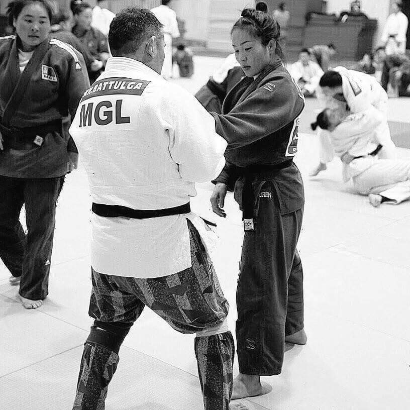 엊그제 새롭게 당선 된 몽골 대통령 수준 | 인스티즈