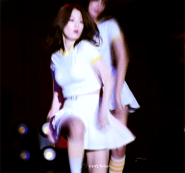 뭔가 섹시하고 싶어하는데 귀여움 | 인스티즈