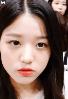 아이즈원 v앱 막내 장원영 .GIF | 인스티즈