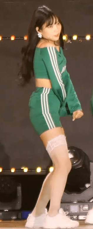 이미지변신한 오픈숄더 다이아 주은 | 인스티즈