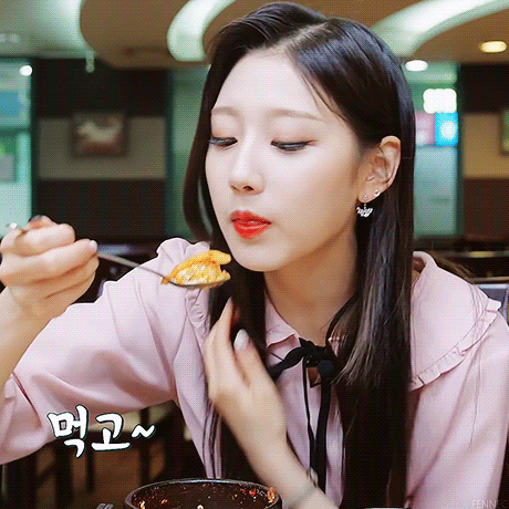 [러블리즈] 저녁에 에스프레소를 마셔서 잠이 오지 않을 것 같아 예인이 | 인스티즈