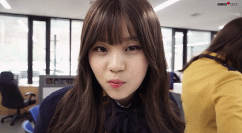 막내들 졸업식에 간 여자친구.gif | 인스티즈