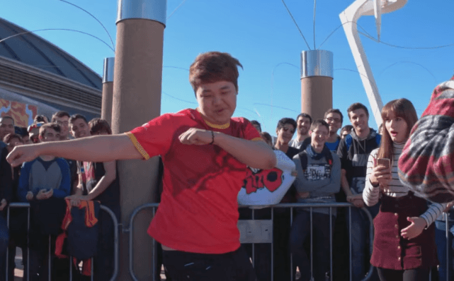 유럽가서 춤추는 프레이 | 인스티즈