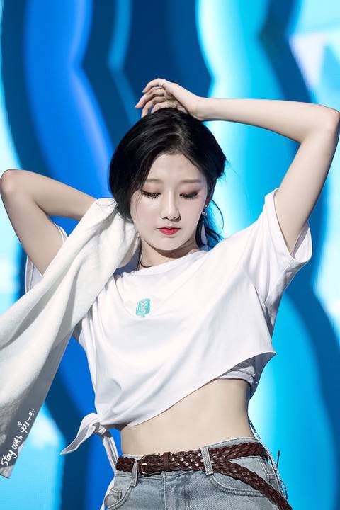 [러블리즈] 저녁에 에스프레소를 마셔서 잠이 오지 않을 것 같아 예인이 | 인스티즈