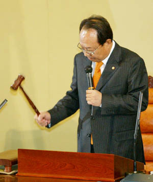 2004년 대한민국 사상 초유의 사태.jpg | 인스티즈