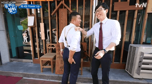 갑자기 멜빵끈 끊어진 조세호와 수습하는 유재석ㅋㅋㅋㅋㅋㅋㅋ.jpgif | 인스티즈