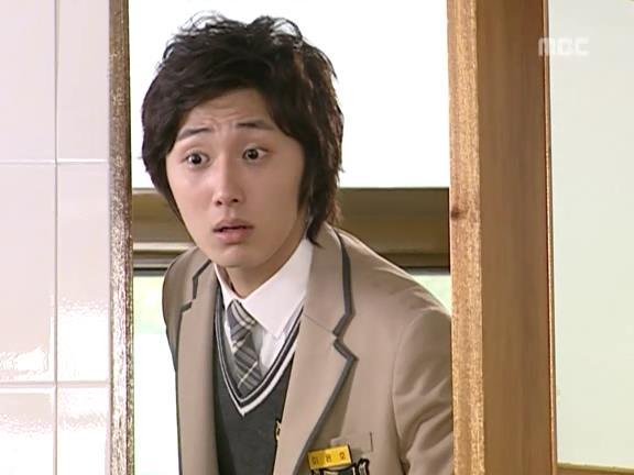 [거침없이하이킥] 학생들 제압하려다가 망신만 당하는 서선생ㅋㅋㅋㅋㅋ.jpg | 인스티즈