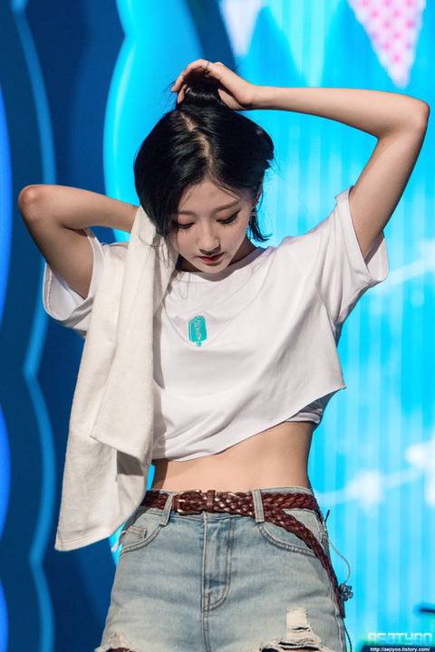 [러블리즈] 저녁에 에스프레소를 마셔서 잠이 오지 않을 것 같아 예인이 | 인스티즈