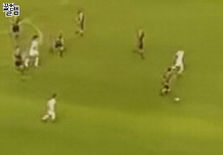 20대 초반 다비드 실바 플레이 .gif | 인스티즈