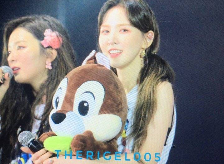 대만콘서트에서 오랜만에 앞머리 넘긴 레드벨벳 웬디 | 인스티즈