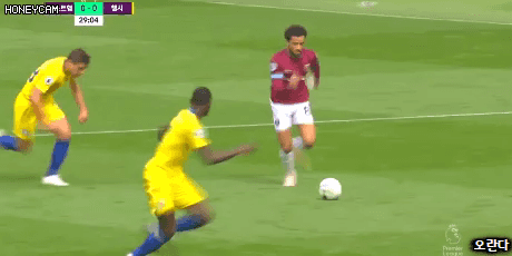 웨스트햄 안토니오의 슈팅까지 이어진 공격.gif | 인스티즈