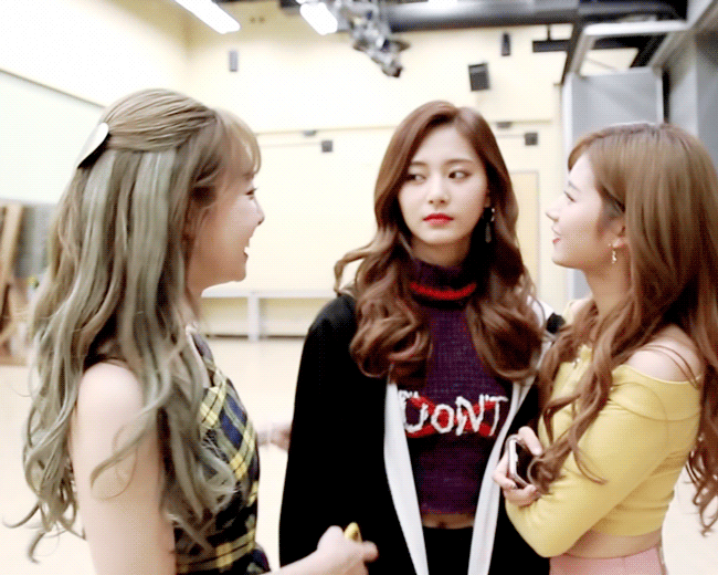 데뷔초에 비하면 엄청나게 떡상한 나연이 | 인스티즈