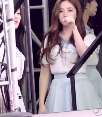 프로미스나인 박지원.gif | 인스티즈