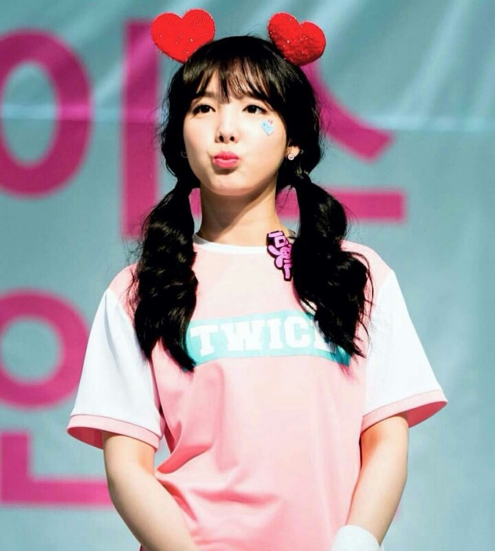 트와이스에서 막내인줄 알았던 멤버 | 인스티즈