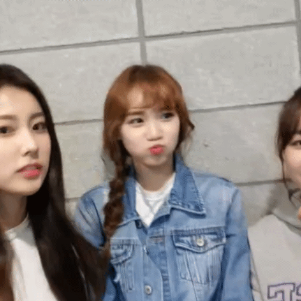 [아이즈원] 김채원 엄청귀여운 브이앱 움짤 | 인스티즈