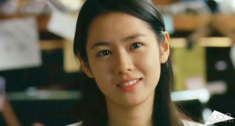 손예진도 못 이긴다는 그분. JPGIF | 인스티즈